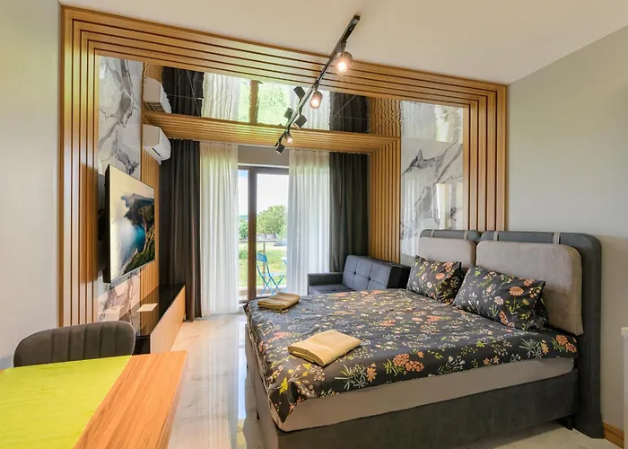 Azur Ap51 Shkorpilovtsi